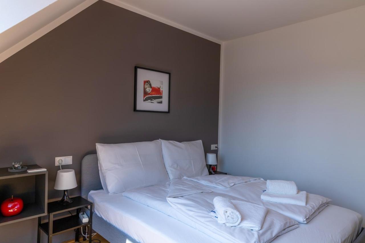 Maureen Lovely 2 Bedroom Unit With Community Pool Vienna Esterno foto