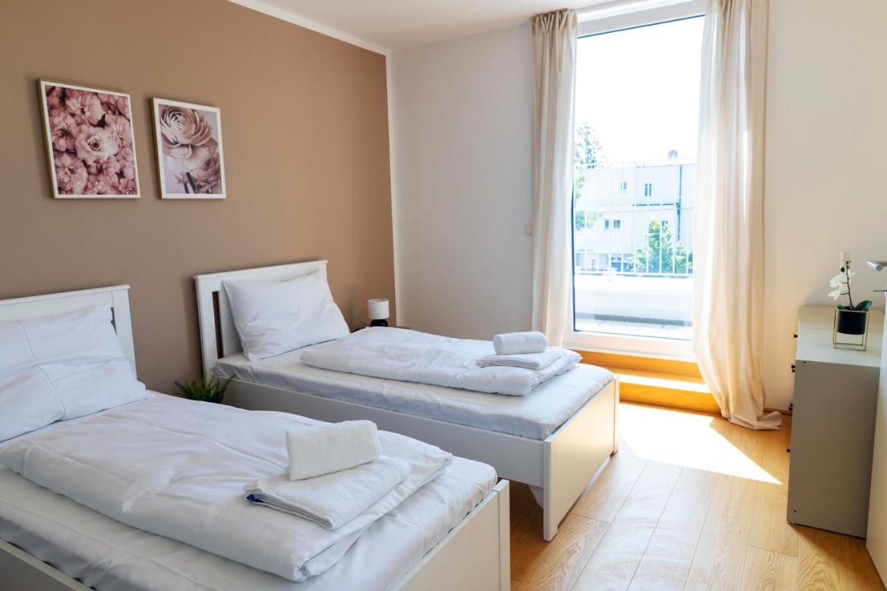 Maureen Lovely 2 Bedroom Unit With Community Pool Vienna Esterno foto
